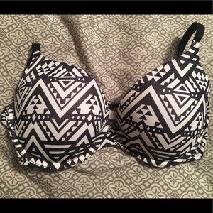 PINK VS Aztec Push Up Bra 36C